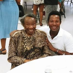 Meet your Posher, Devin